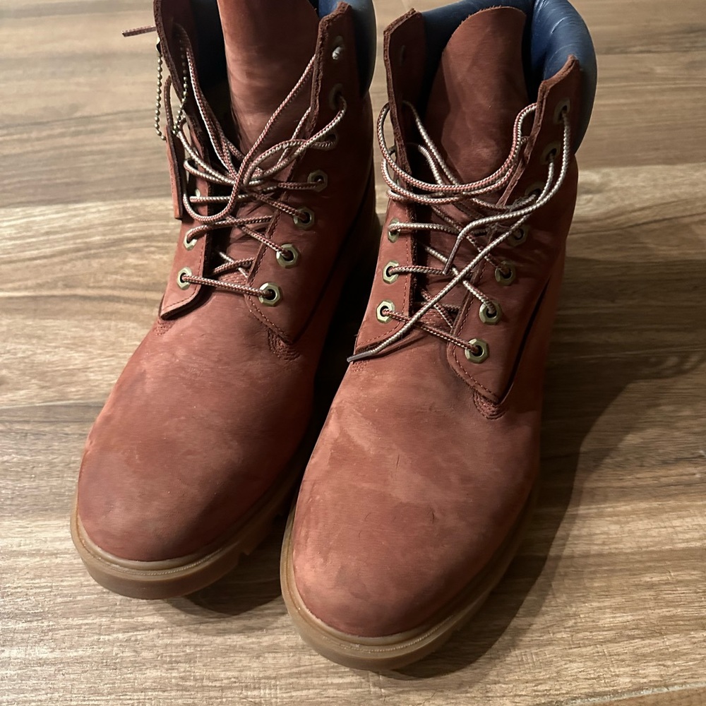 Like new, worn once Timberland rust colored work boots in men’s size 11.